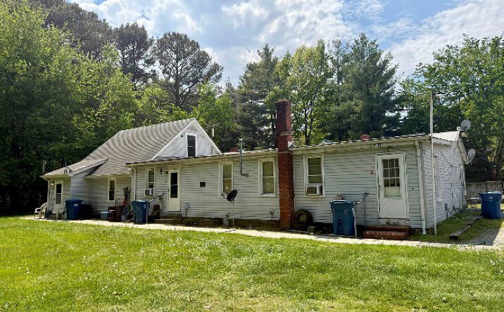Pictures of Multifamily property located at 5122 Main Street, Grasonville, MD 21638 for sales - image #1