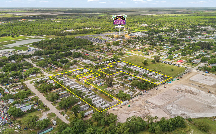 Pictures of Mobile Home Park property located at 300 14th Street Southeast, Immokalee, FL 34142, 311 12th Street SE, Immokalee, FL 34142, 201 Piper Lane, Immokalee, FL 34142 for sales - image #1