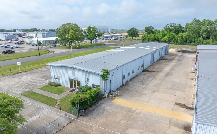 Pictures of Industrial property located at 718 Hangar Dr, New Iberia, LA 70560 for sales - image #1