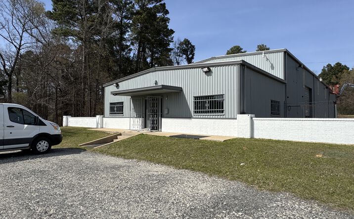 Pictures of Retail, Industrial property located at 474 State Highway 42 North West Access Road, Kilgore, TX 75662 for sales - image #1
