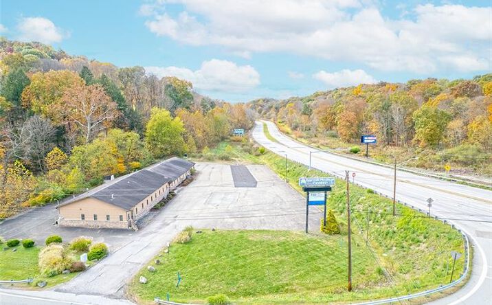 Pictures of Retail, Office property located at 1600 Wildlife Lodge Rd, New Kensington, PA 15068 for sales - image #1
