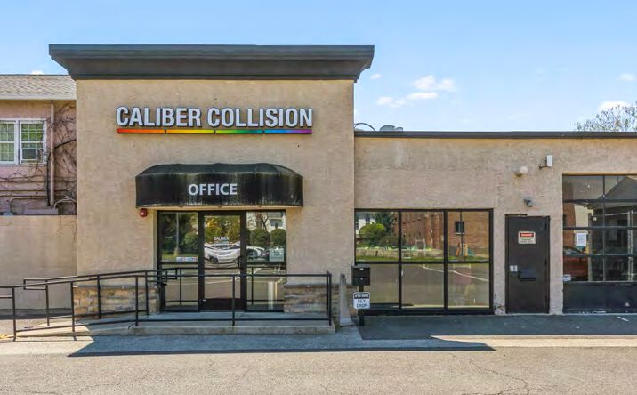 Pictures of Retail property located at 324 S York Rd, Hatboro, PA 19040 for sales - image #1