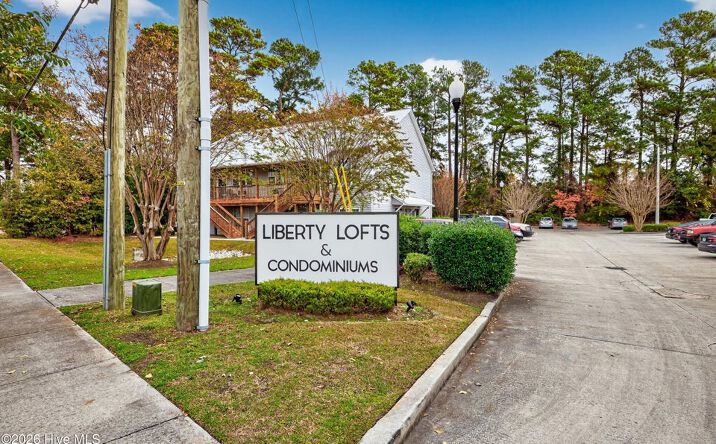 Pictures of Retail, Multifamily property located at 145 Lullwater Drive, Wilmington, NC 28403 for sales - image #1