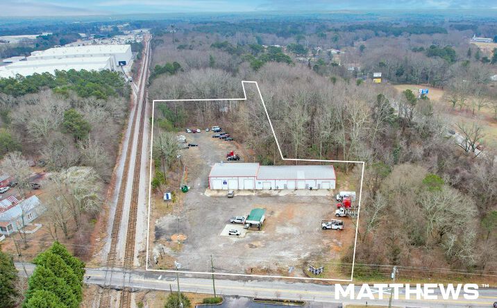 Pictures of Industrial property located at 17 Carl Cedar Hill Rd, Winder, GA 30680 for sales - image #1