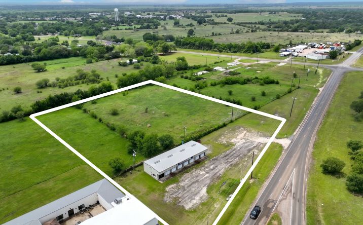 Pictures of Mixed Use, Retail, Industrial property located at 7818 HWY 6 LOOP, NAVASOTA, TX 77868-7292 for sales - image #1