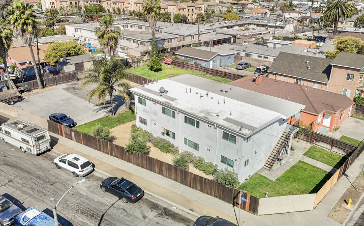 Pictures of Multifamily property located at 11513 Berendo Avenue, Los Angeles, CA 90044 for sales - image #1