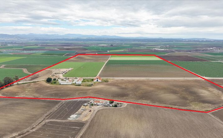 Pictures of Land property located at 30 SAN JON RD, SALINAS, CA 93907-9004 for sales - image #1