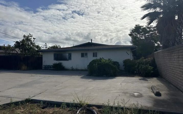 669 Dorothy St., El Cajon