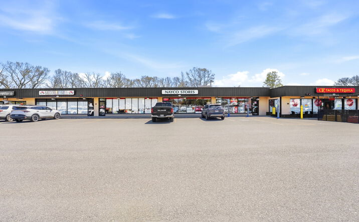 Pictures of Retail property located at 198 Front Street, Lincoln, RI 02865 for sales - image #1