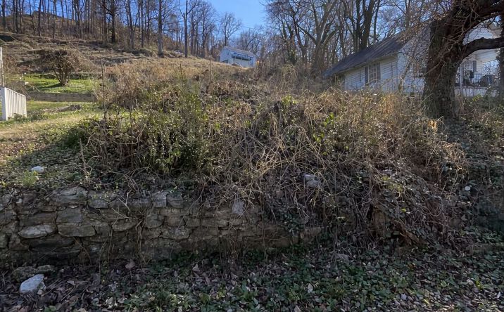 Pictures of Retail, Land property located at 500 East Lake Avenue, Rossville, GA 30741 for sales - image #1