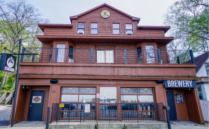 Pictures of Multifamily, Hospitality, Special Purpose property located at 115 NIPPERSINK RD, FOX LAKE, IL 60020-1328 for sales - image #1