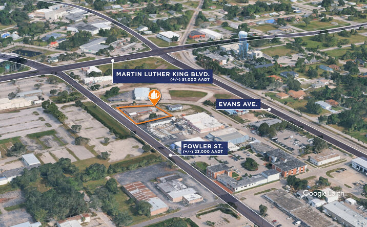 Pictures of Industrial property located at 2111 FOWLER ST, FORT MYERS, FL 33901 for sales - image #1