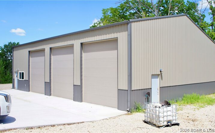 Pictures of Industrial property located at 1250 Runabout Drive, Osage Beach, MO 65065 for sales - image #1
