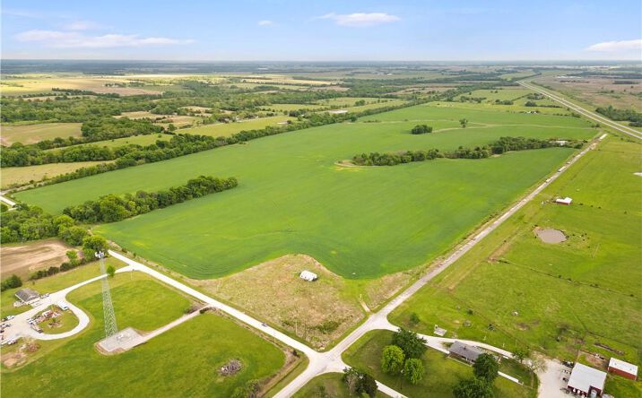 Pictures of Land property located at 49 NW 100th Road, Sheldon, MO 64784 for sales - image #1