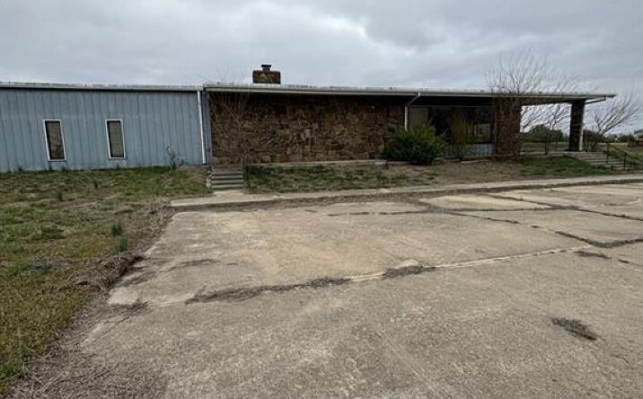 Pictures of Business for Sale property located at 12075 HWY 59 Highway, Oswego, KS 67356 for sales - image #1