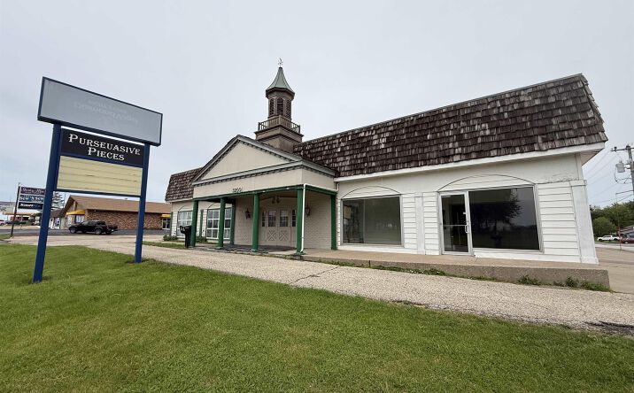 Pictures of Retail property located at 3200 Division St., Burlington, IA 52601 for sales - image #1