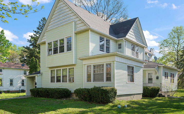 Pictures of Multifamily property located at 324 S Main Street, Crown Point, IN 46307 for sales - image #1