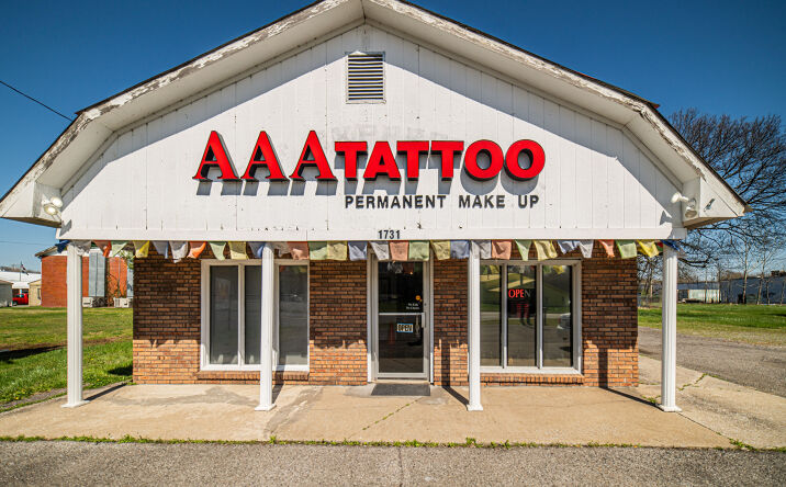Pictures of Retail property located at 1731 Irvin Cobb Dr, Paducah, KY 42003 for sales - image #1