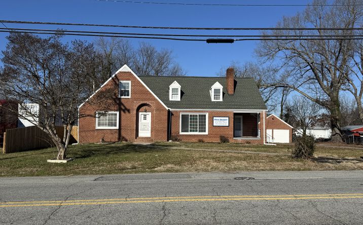Pictures of Office property located at 2340 W. English Road, High Point, NC 27262 for sales - image #1