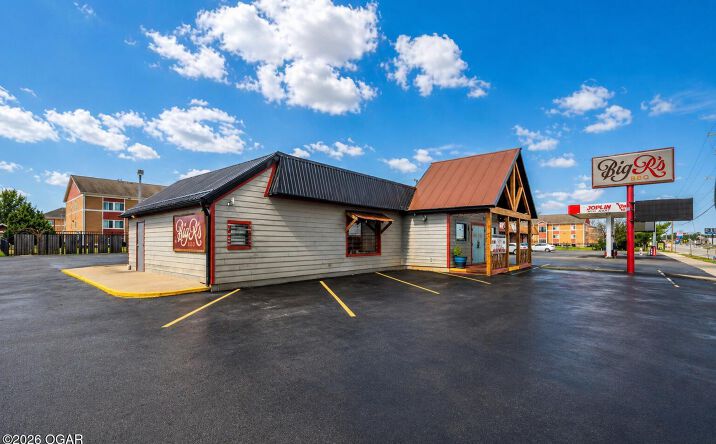 Pictures of Retail, Hospitality property located at 1220 East 15th Street, Joplin, MO 64804 for sales - image #1