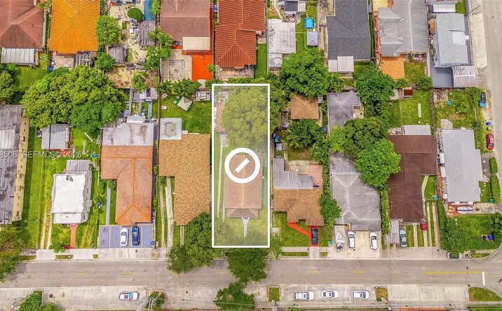 Pictures of Multifamily property located at 2800 SW 16th Ter, Miami, FL 33145 for sales - image #1