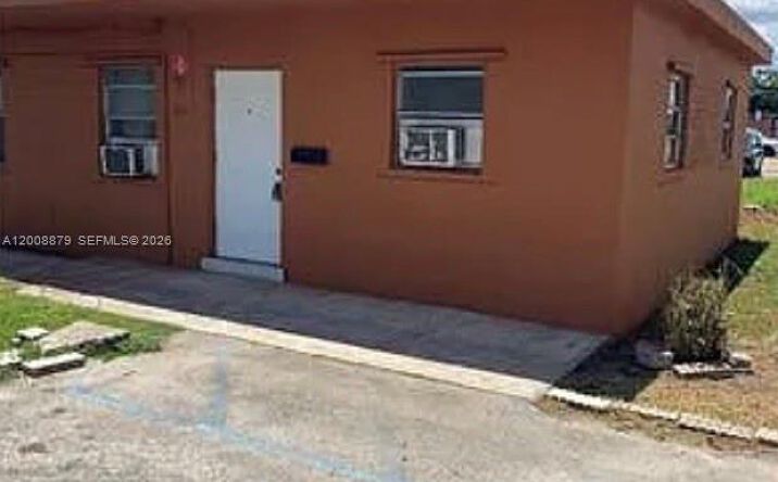 Pictures of Multifamily property located at 1109 SW 2nd St, Homestead, FL 33030 for sales - image #1