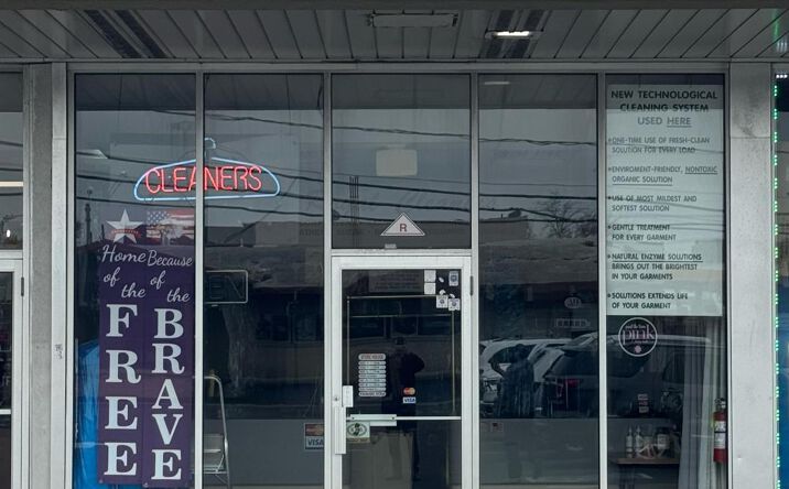 Pictures of Business for Sale, Office property located at 6 Bayshore Plaza Plaza, Atlantic Highlands, NJ 07716 for sales - image #1