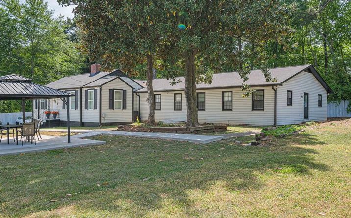 Pictures of Business for Sale, Office, Land property located at 340 Lockheed Avenue SE, Marietta, GA 30060 for sales - image #1