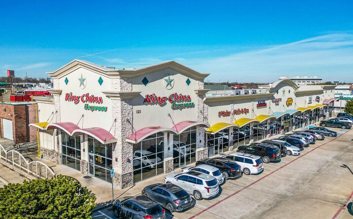 Pictures of Retail property located at 125 N Clark St, Cedar Hill, TX 75104 for sales - image #1