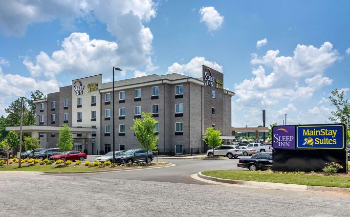 Pictures of Hospitality property located at 5 Amlajack Blvd, Newnan, GA 30265-1015 for sales - image #1