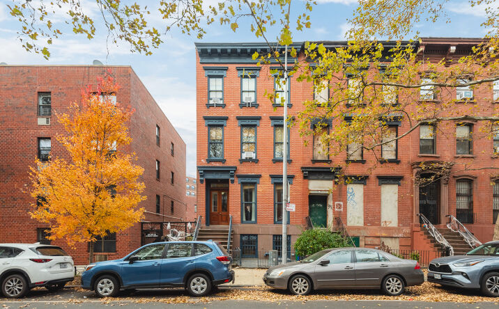 Pictures of Multifamily property located at 434 Clermont Avenue, Brooklyn, NY 11238 for sales - image #1