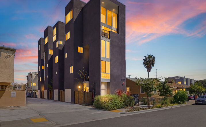 Pictures of Multifamily property located at 2828 Howard Avenue, San Diego, CA 92104 for sales - image #1