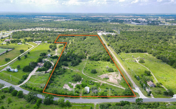 Pictures of Land property located at 4296 Leonard Road, Bryan, TX 77807 for sales - image #1