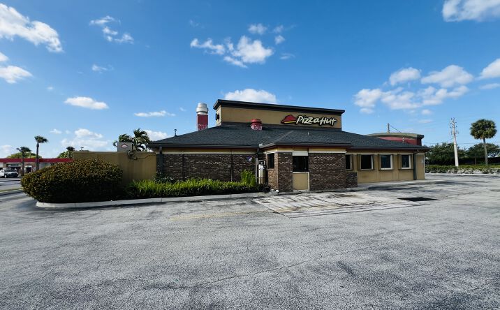 Pictures of Retail property located at 6170 S Congress Ave, Lantana, FL 33462 for sales - image #1