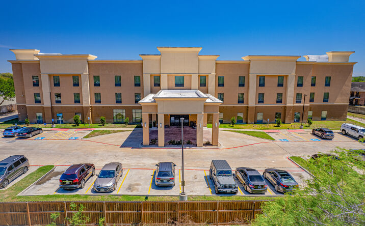 Pictures of Hospitality property located at 301 South Hall Street, Beeville, TX 78102 for sales - image #1