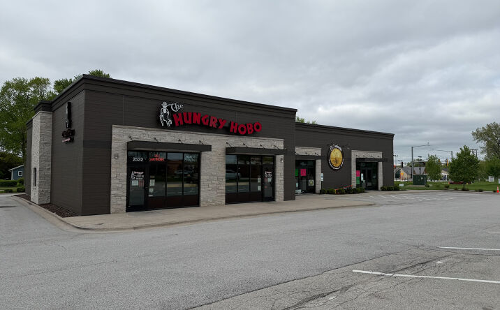 Pictures of Retail property located at 2516 Middle Rd, Bettendorf, IA 52722 for sales - image #1