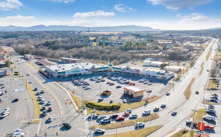 Pictures of Retail property located at 7240 Williamson Road, Roanoke, VA 24019 for sales - image #1