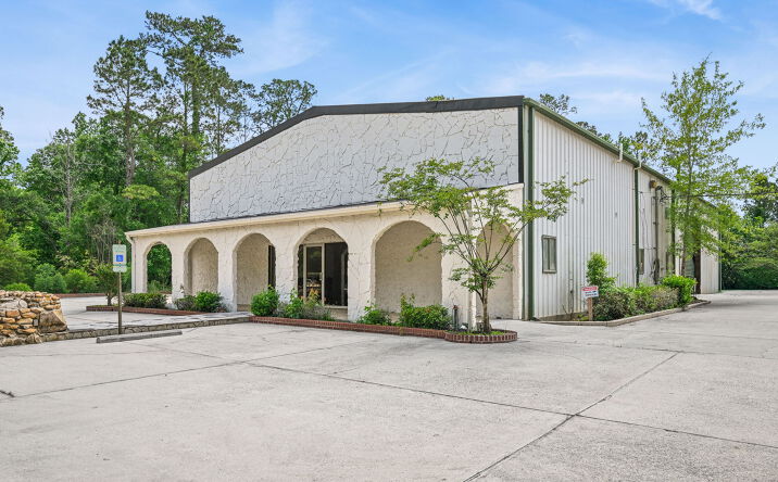 Pictures of Mixed Use, Special Purpose property located at 30490 HWY 190, LACOMBE, LA 70445 for sales - image #1