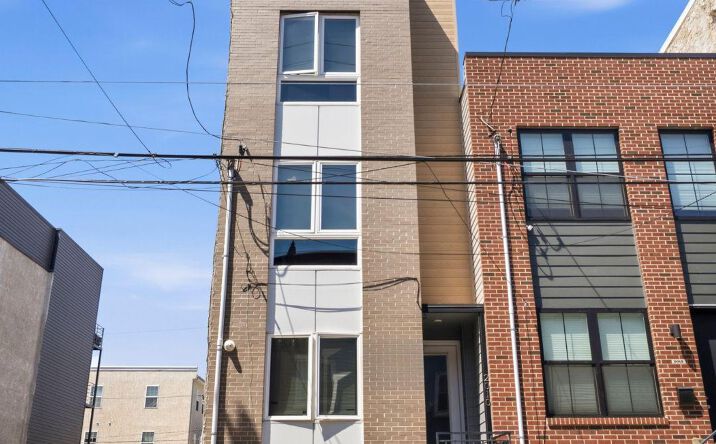 Pictures of Multifamily property located at 2010 N EIGHTH ST, PHILADELPHIA, PA 19122-1304 for sales - image #1
