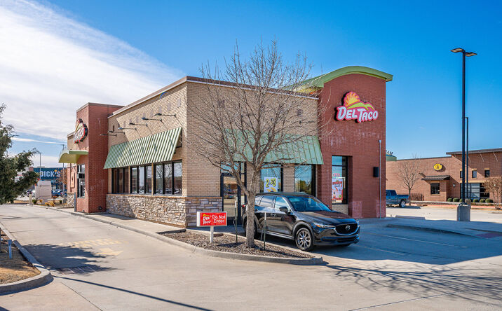 Pictures of Retail property located at 770 SW 19TH ST, MOORE, OK 73160-2941 for sales - image #1