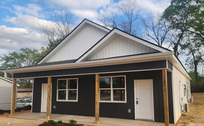 Pictures of Retail, Multifamily property located at 300 Cabin Street, Union, SC 29379, 300 North Evans Street, Union, SC 29379, 200 Cottage Avenue, Union, SC 29379, 104 East Henrietta Street, Union, SC 29379, 402 South Mountain Street, Union, SC 29379 for sales - image #1