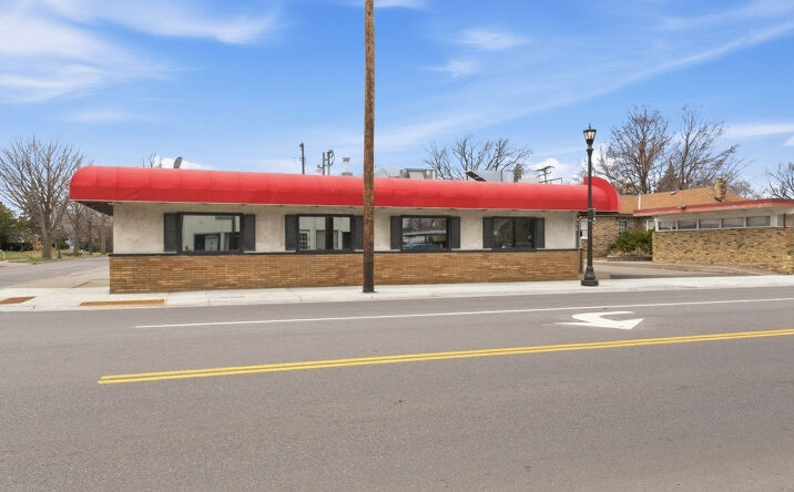 Pictures of Retail property located at 1409 Arcade Street, Saint Paul, MN 55106 for sales - image #1