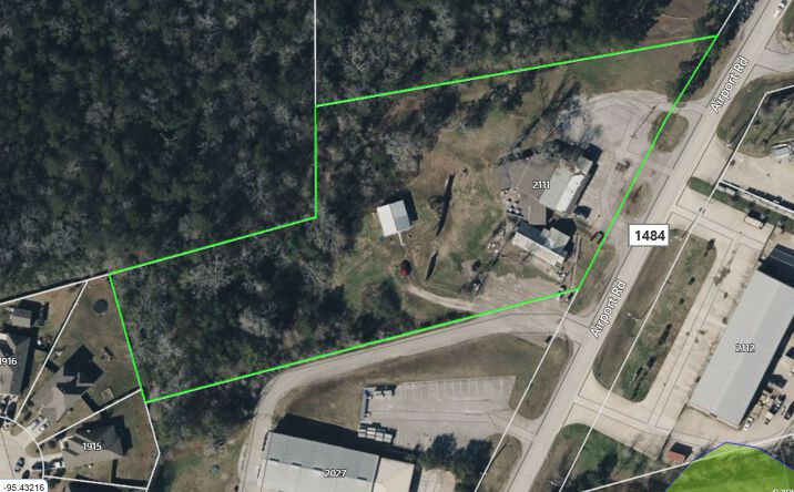 Pictures of Mixed Use, Land, Hospitality property located at 2111 Airport Road, Conroe, TX 77301 for sales - image #1