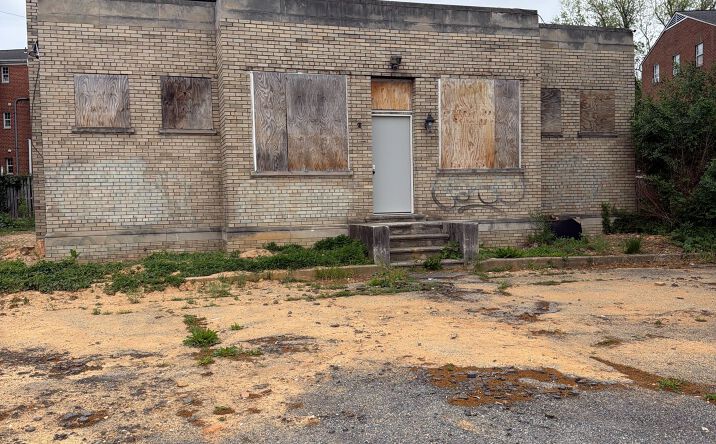 Pictures of Retail, Mixed Use property located at 5855 AGER RD, HYATTSVILLE, MD 20782-2600 for sales - image #1