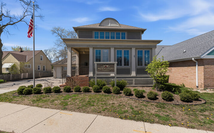 Pictures of Office property located at 6165 N Green Bay Ave, Glendale, WI 53209 for sales - image #1