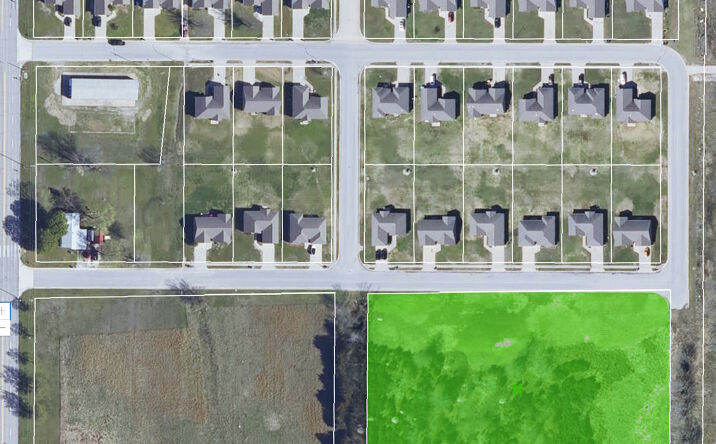 Pictures of Retail, Land property located at 102 East John Street, Coffeyville, KS 67337 for sales - image #1