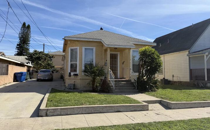 Pictures of Multifamily property located at 321 Walnut Street, Santa Paula, CA 93060 for sales - image #1