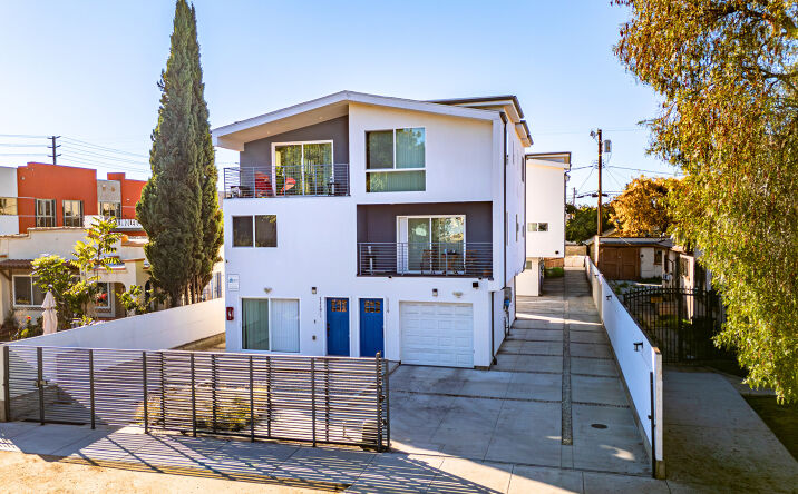 Pictures of Multifamily property located at 1121 North Berendo Street, Los Angeles, CA 90029 for sales - image #1