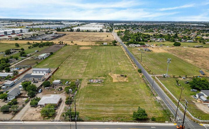 Pictures of Land property located at 3639 S Pock Lane, Stockton, CA 95206 for sales - image #1