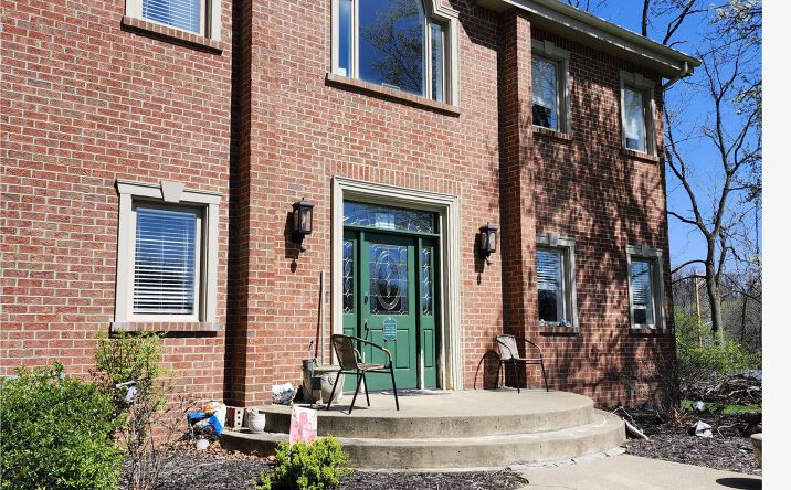 1841 UNIVERSAL RD, PITTSBURGH